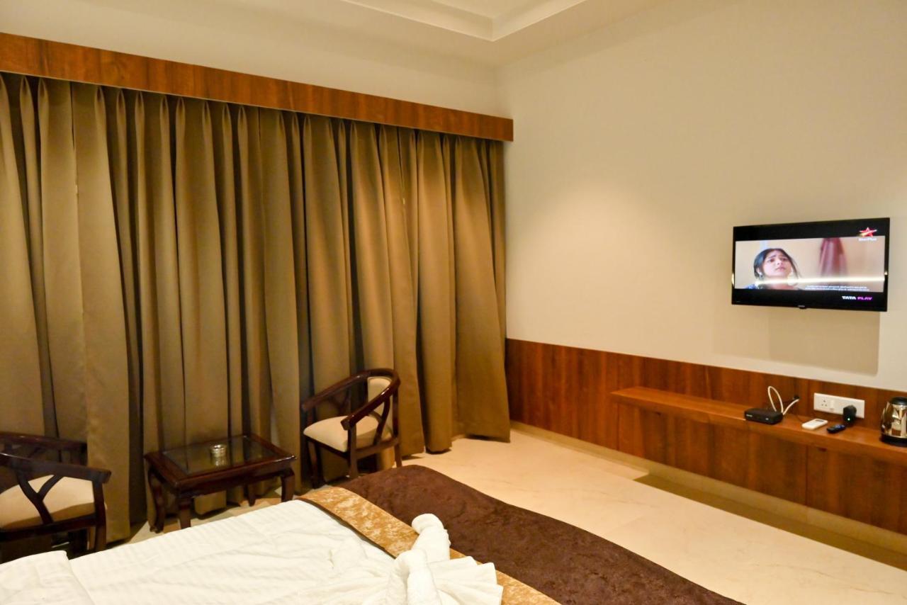 Md Farms And Resorts Matura Exterior foto